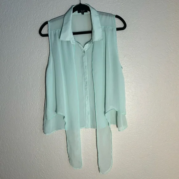 Love J 🩷Women's Sleeveless Button & Tie Up Top - Mint Green - Picture 3 of 5